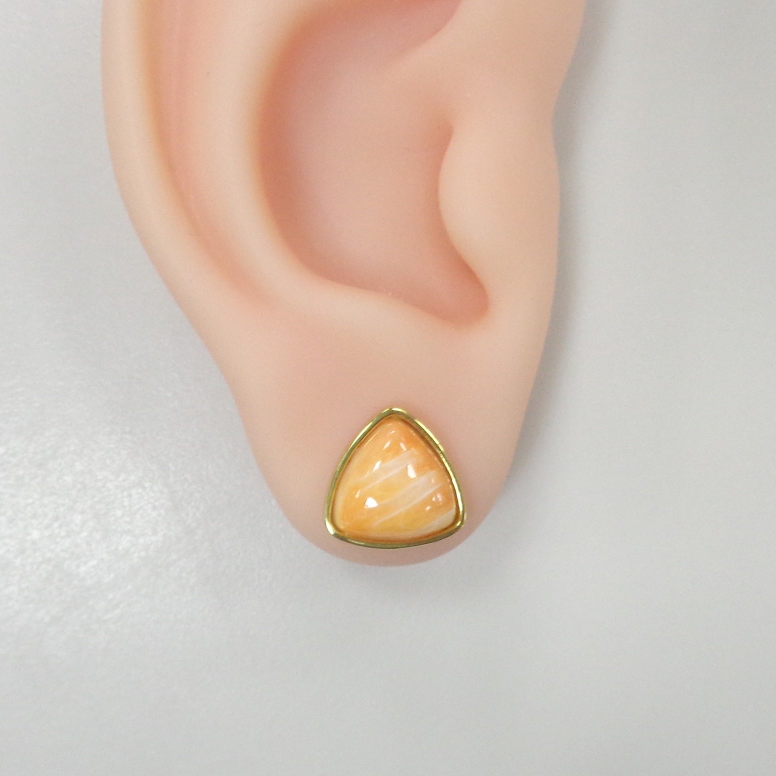 Серебряные серьги-пусеты с огненными королевскими спондилюсами